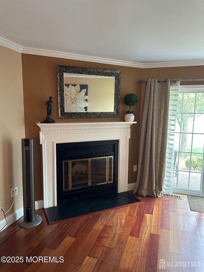 Building Photo - 27B Benjamin Franklin Dr