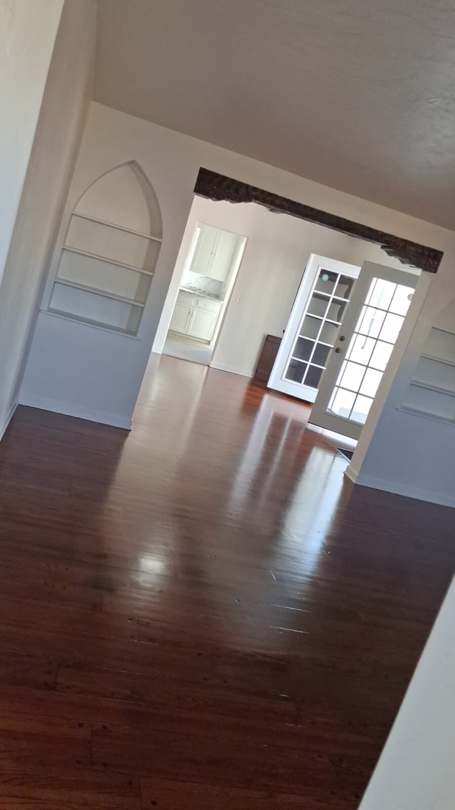 Building Photo - 626 Emory St