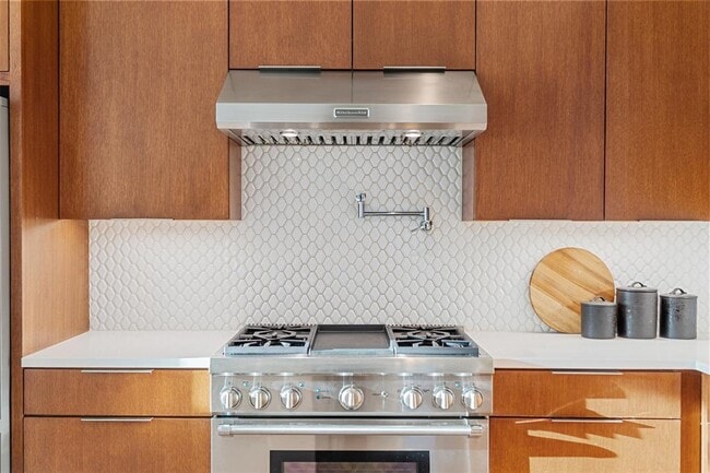 Building Photo - 5001 Shoal Creek Blvd