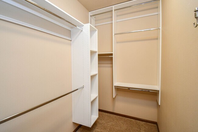 Building Photo - South Sioux Falls Rental with Open Layout ...