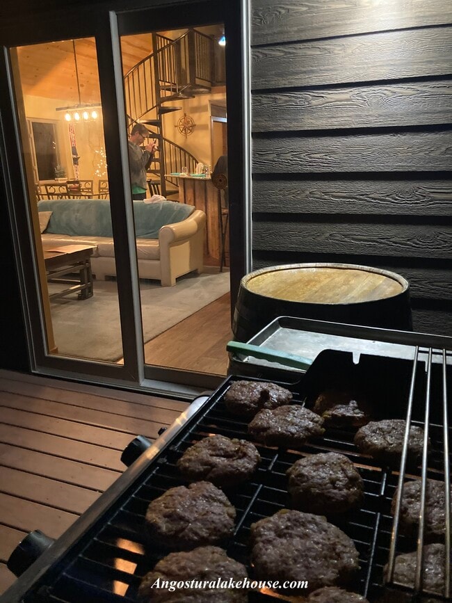 Building Photo - 13391 Sunny Slope Rd