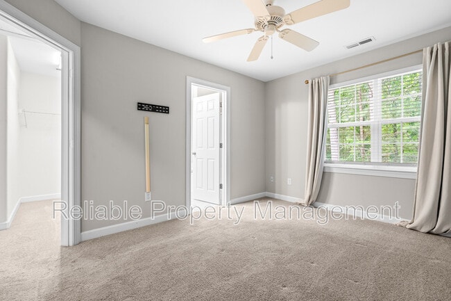 Building Photo - 345 Anterbury Dr