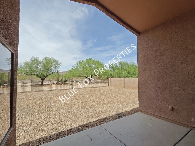 Building Photo - 5322 W Olivine Dr