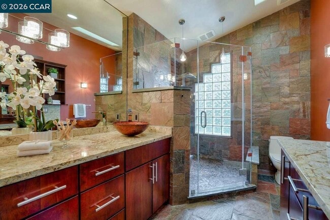 Building Photo - 44 Pulido Ct