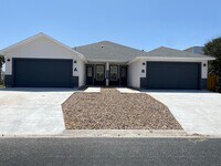 Building Photo - DGC421
