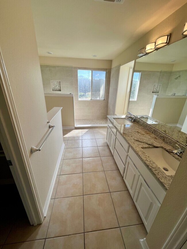 Building Photo - Conveniently Located to Randolph AFB, 4/2.5 ~ Large Backyard ~ Storage Shed ~ Move In Ready!