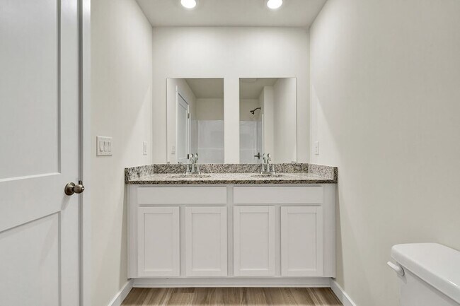 Building Photo - 576 Fox Den Cir