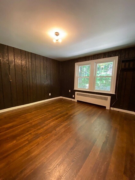 Building Photo - 30 Beechmont St