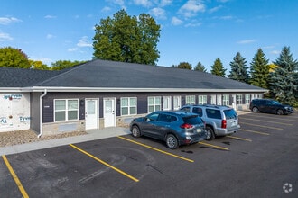 Building Photo - Fox Flats-Fully Furnished with Private Garage