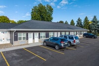 Building Photo - Fox Flats-Fully Furnished with Private Garage