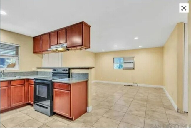 Building Photo - Beautiful 2 bedrooms 1 bath condo in Lakeside CA!!!!!