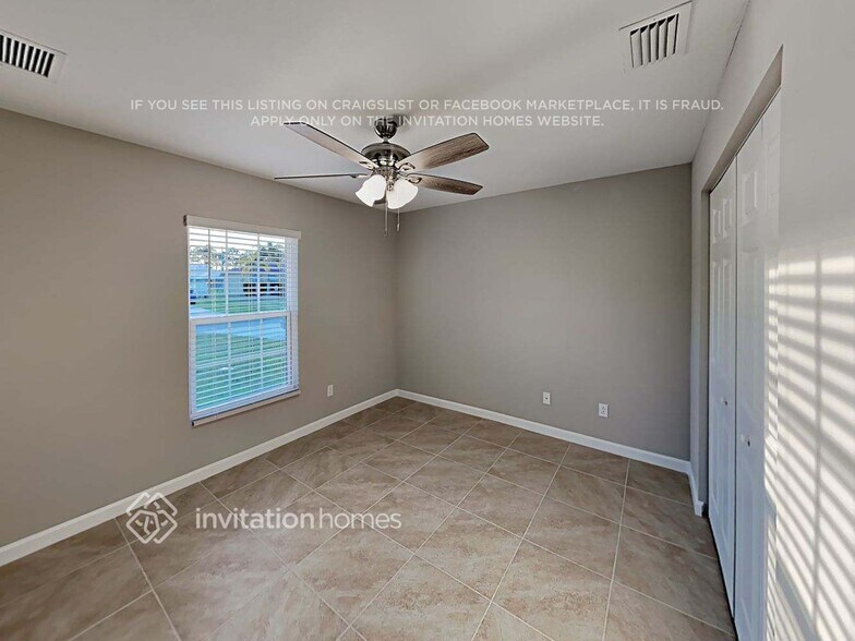 Building Photo - 2407 SE Melon Ct