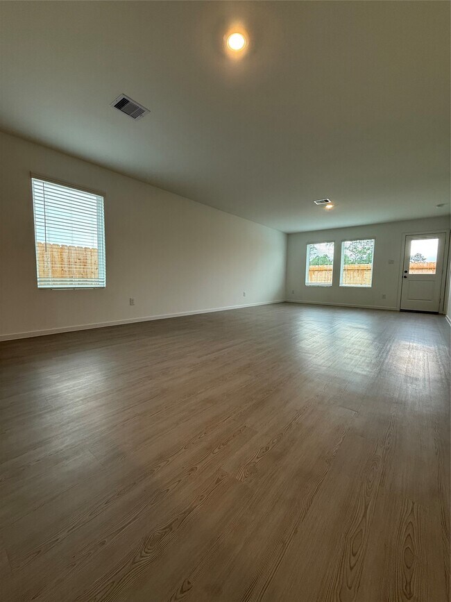 Building Photo - 18753 Loom dr