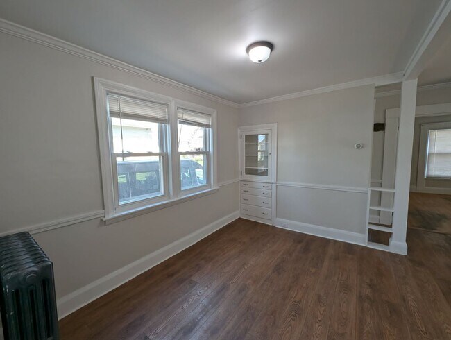 Building Photo - 258 Essex St