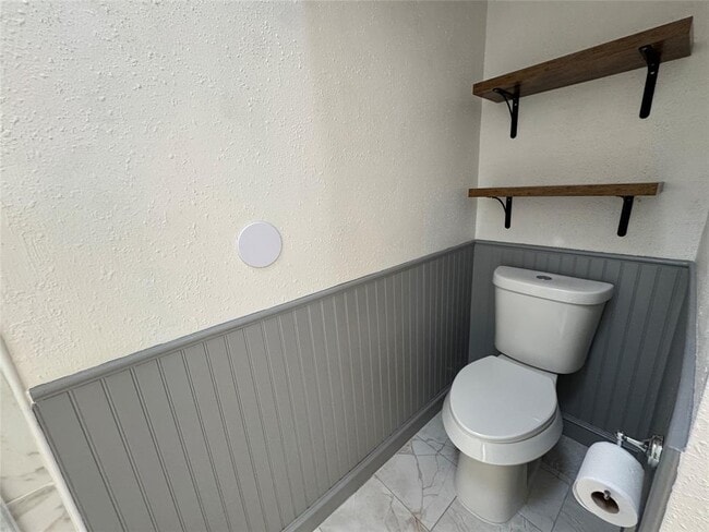 Building Photo - 4422 Waterfall Way