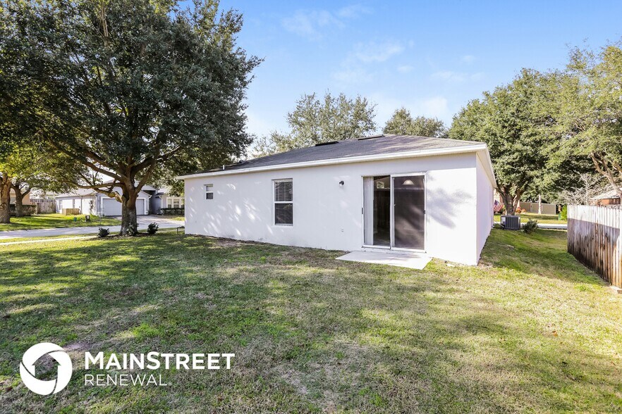 Building Photo - 977 Vanderbilt Dr
