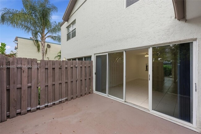 Building Photo - 3003 NW 5th Terrace