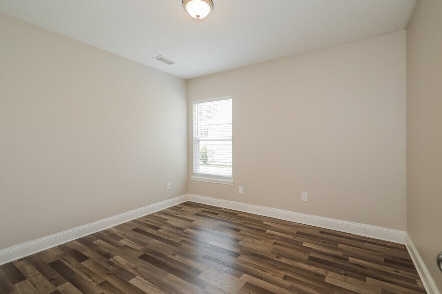Building Photo - 8041 Byrd Landing Ct