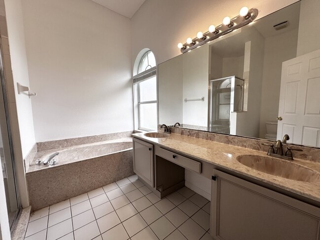 Building Photo - 3880 Becontree Pl