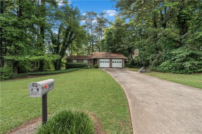 Primary Photo - 2935 Sawgrass Trail SW