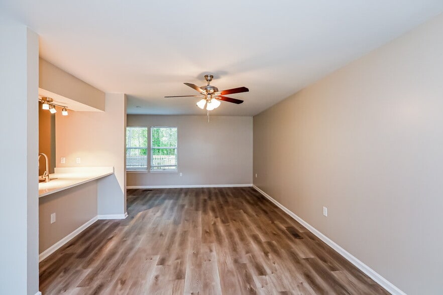 Building Photo - 703 Selma Burke Ln