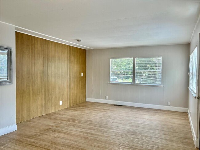 Building Photo - 3608 16th St W