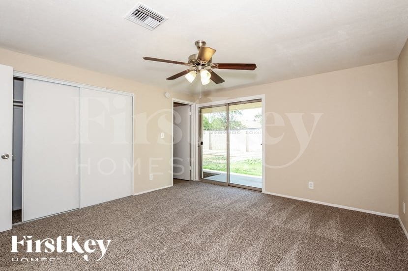 Building Photo - 3826 W Griswold Rd