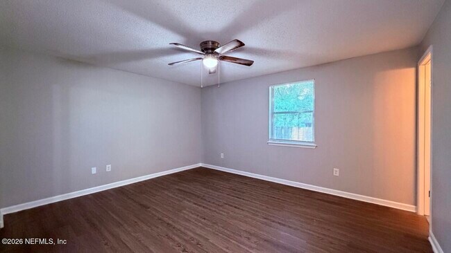 Building Photo - 4711 Cinnamon Fern Dr