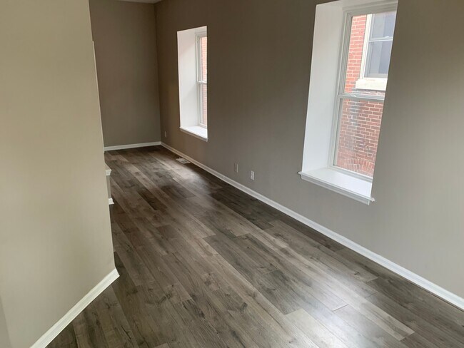 Building Photo - 4010 Castleman Ave