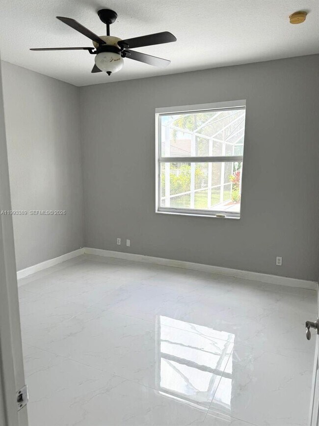 Building Photo - 4451 Seneca Ave