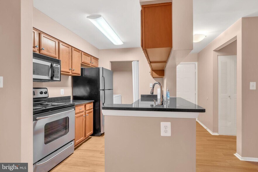 Building Photo - 1783 Jonathan Way