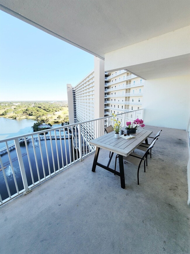 Building Photo - 102 Gulfside Ct