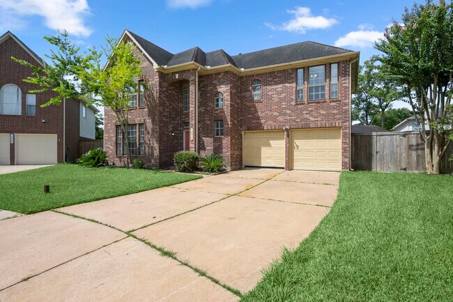 Building Photo - 16518 Elmwood Point Ln
