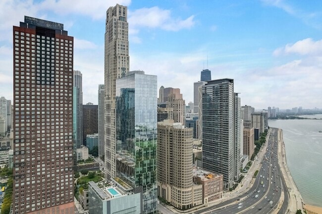 Building Photo - 400 E Ohio St