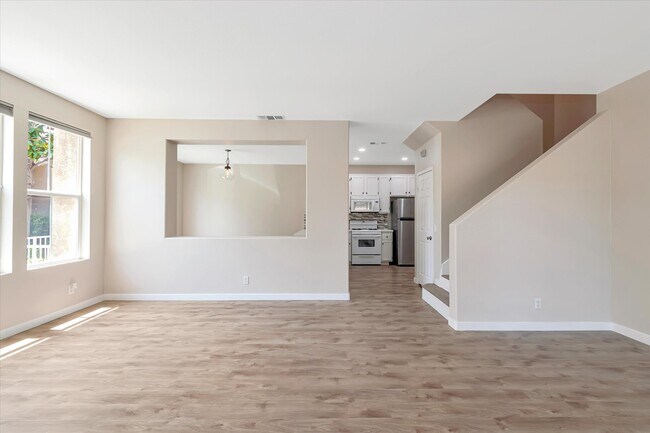 Building Photo - 18014 Flynn Dr