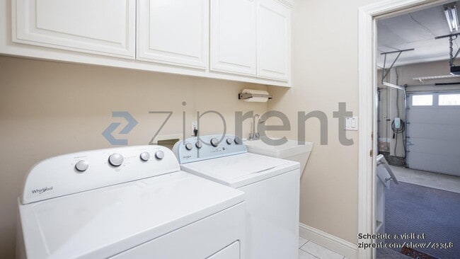 Building Photo - 417 Belmont Ave