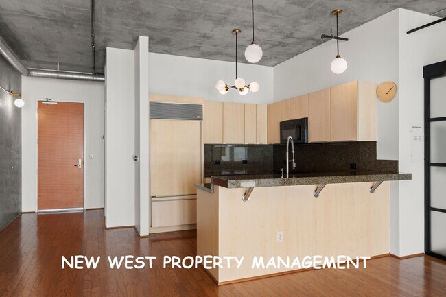 Building Photo - Expansive East Village 2-Bedroom at Parklo...