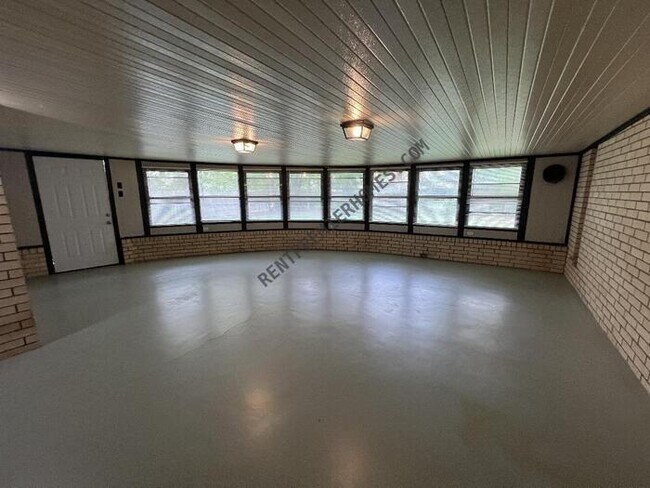 Building Photo - 2529 NW 116th St