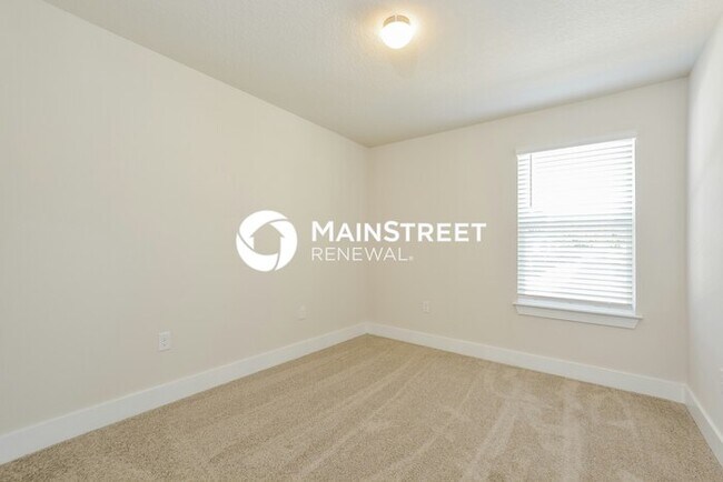 Building Photo - 4 Bedroom Pet-Friendly Home in Deland, FL ...