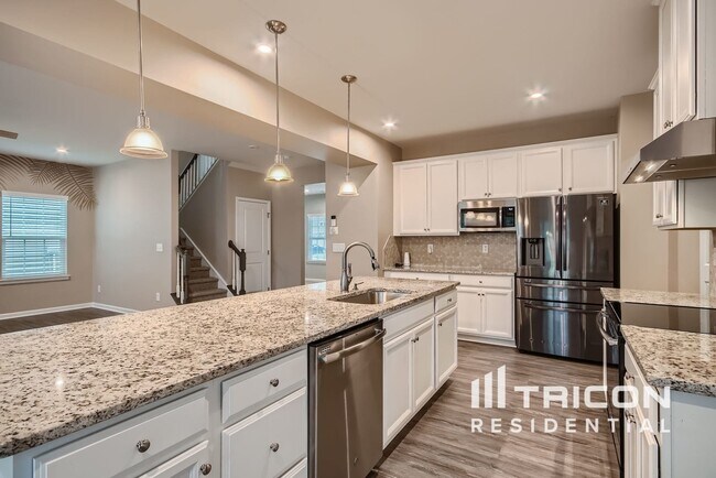 Building Photo - 1302 Harkey Creek Dr
