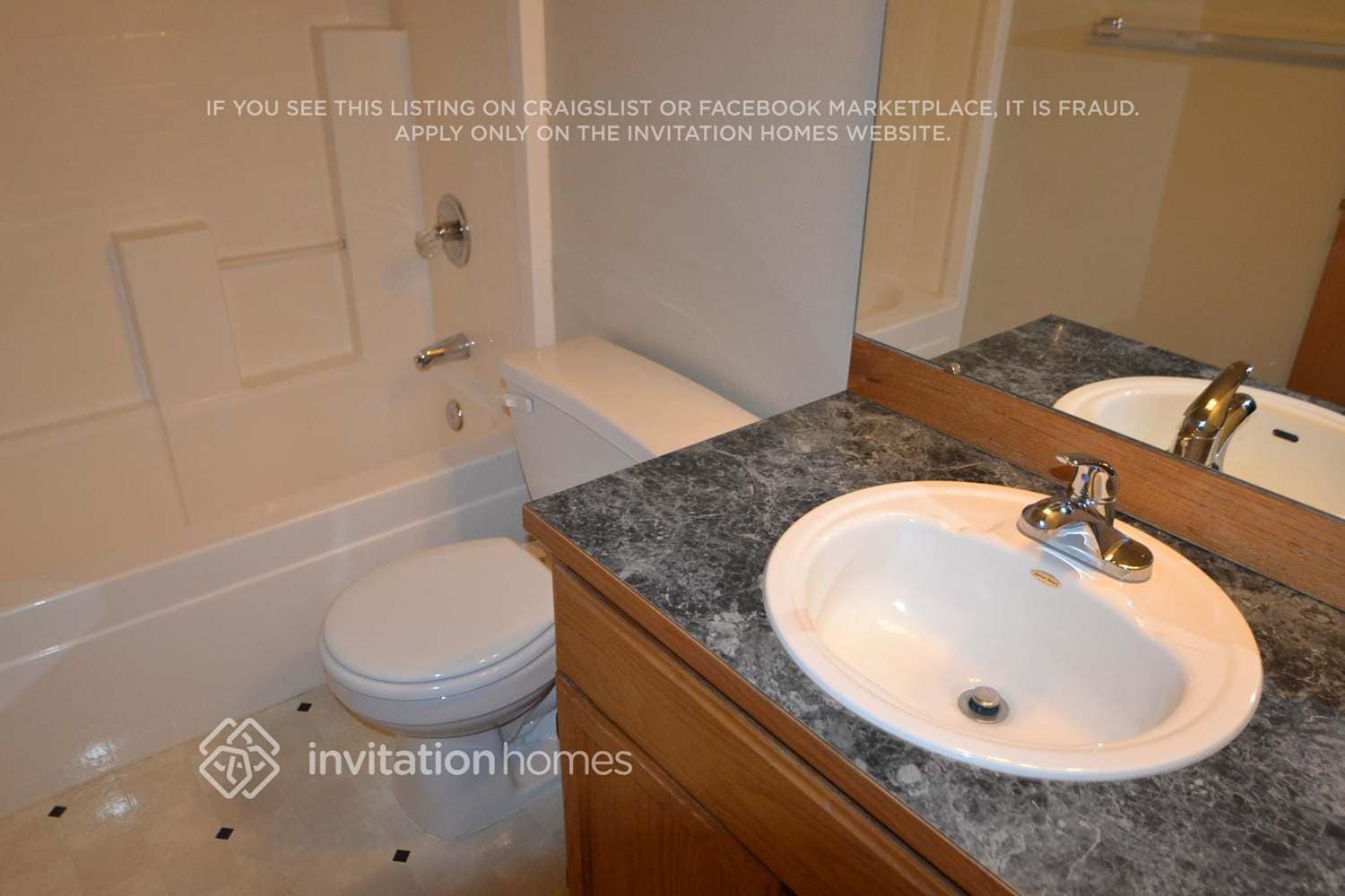 Building Photo - 1309 19th St Pl NW