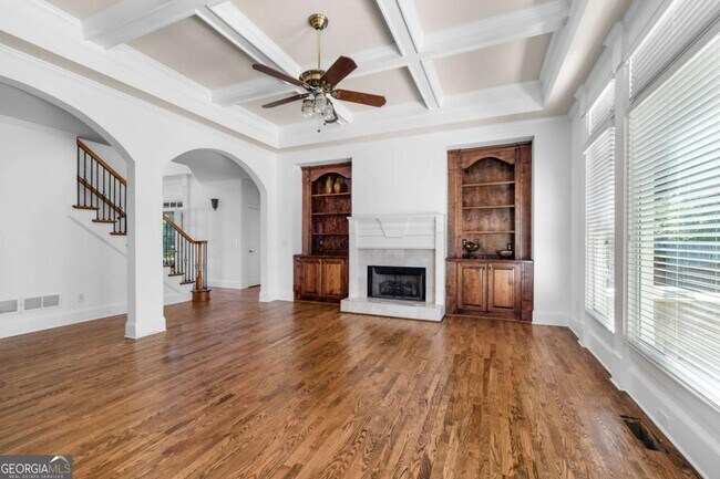 Building Photo - 1475 Boomer Cir