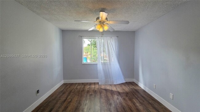 Building Photo - 832 NW 92nd Ave