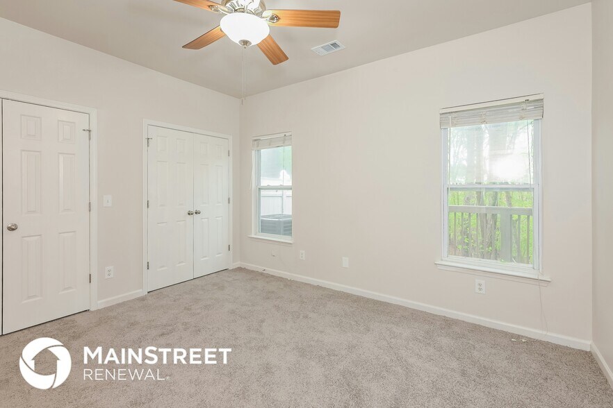 Building Photo - 4838 Tangerine Cir