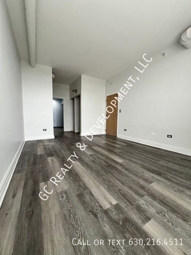 Building Photo - 1 S Highland Ave