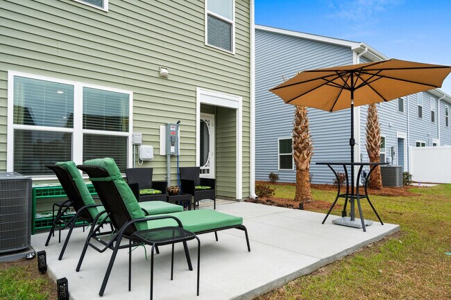 Building Photo - 332 Bayou Loop