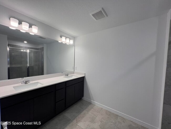 Building Photo - 5129 Inspire Ln