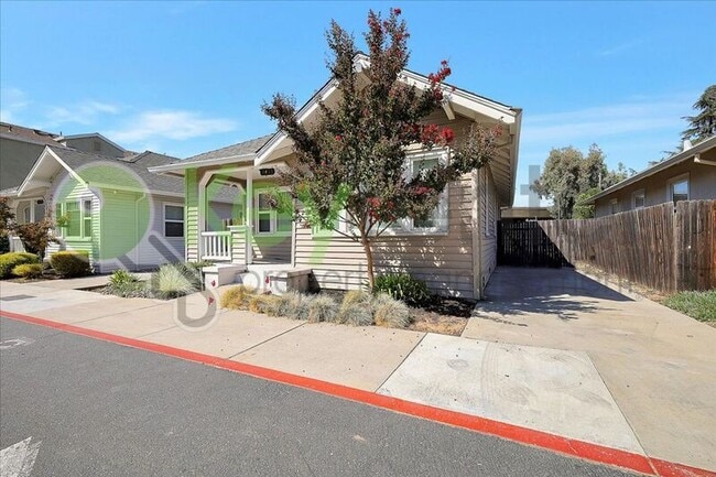 Building Photo - 3435 Trio Ln