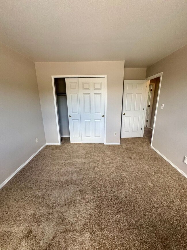 Building Photo - Updated Home in Peregrine