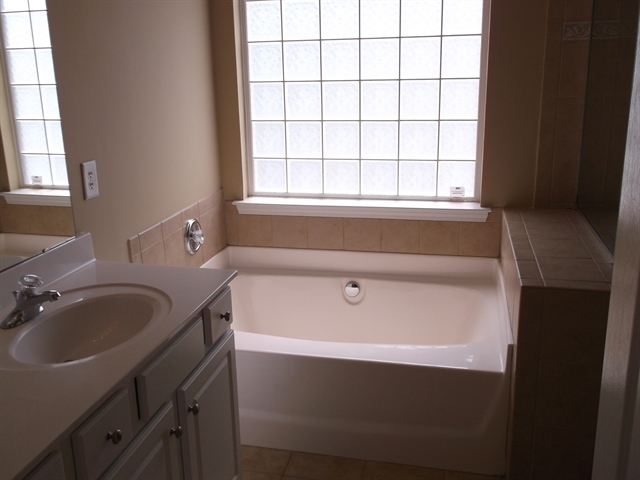 Building Photo - 1541 Hammond Dr